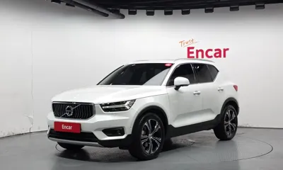 Volvo XC40 · 2021 год