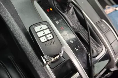 Honda Civic 2016, 102500 км, за 47944.98 CNY - фото 19