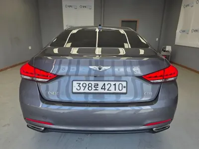 Hyundai Genesis 2015, 109427 км, за 9500000 KRW