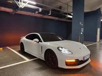 Porsche Panamera 2020, 49000 км, за 124000000 KRW