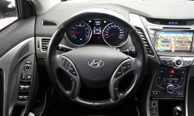 Hyundai Avante 2015, 39259 км, за 7900000 KRW - фото 13