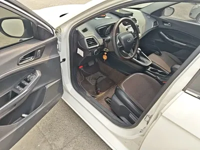 Ford Escort 2020, 67000 км, за 33800 CNY - фото 12