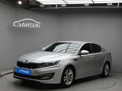 Kia K5 · 2011 год