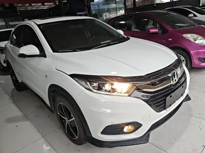 Honda Vezel 2021, 75100 км, за 61200 CNY