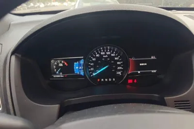 Ford Explorer 2017, 101000 км, за 90635.34 CNY - фото 11