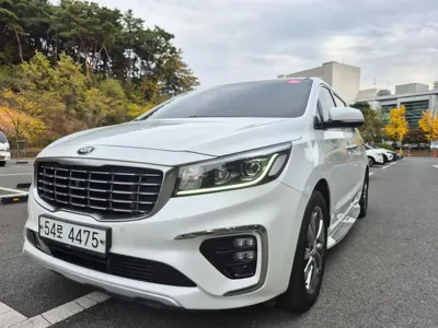 Kia Canival · 2019 год