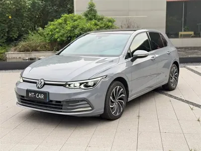 Volkswagen Golf 2021, 51000 км, за 76800 CNY