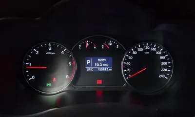 Kia Carens 2014, 125922 км, за 6660000 KRW - фото 8