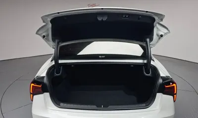 Kia K5 2026, 9976 км, за 36700000 KRW - фото 20