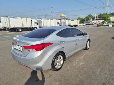 Hyundai Avante 2011, 110000 км, за 3800000 KRW - фото 5