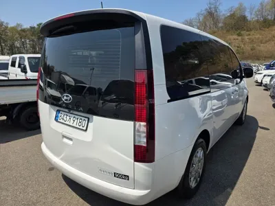 Hyundai Staria 2023, 72118 км, за 21900000 KRW