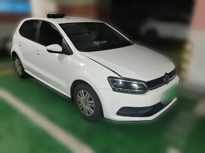 Volkswagen Polo 2018, 92500 км, за 38611.04 CNY
