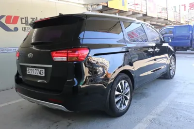 Kia Canival 2015, 216592 км, за 7100000 KRW - фото 2