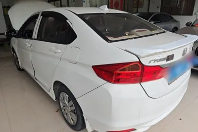 Honda City 2018, 104800 км, за 42301.2 CNY