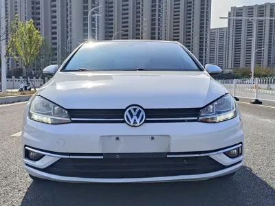 Volkswagen Golf 2018, 83000 км, за 55800 CNY - фото 2
