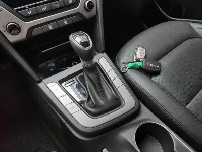 Hyundai Avante 2018, 26457 км, за 12800000 KRW - фото 9
