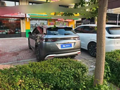 BYD L DM-i 2024, 31100 км, за 99000 CNY