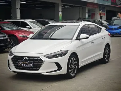 Hyundai Elantra · 2019 год