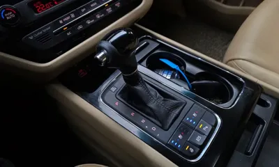 Kia Canival 2016, 203778 км, за 7700000 KRW - фото 9
