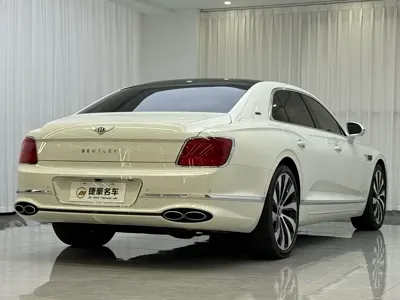 Bentley Flying Spur 2024, 5300 км, за 2938000 CNY - фото 16