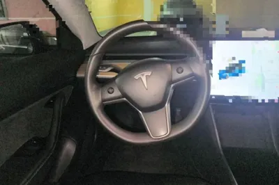 Tesla Model 3 2019, 105100 км, за 104830.47 CNY - фото 9