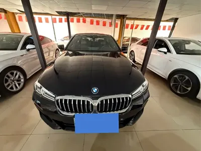 BMW 5 Series New Energy 2023, 25000 км, за 208500 CNY