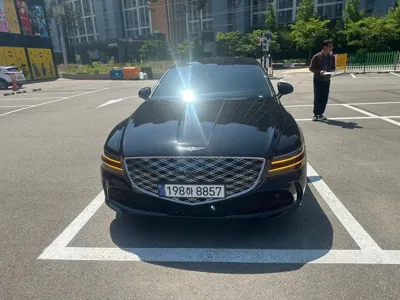 Genesis G80 · 2025 год