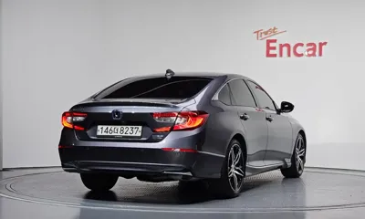 Honda Accord 2021, 120507 км, за 21000000 KRW