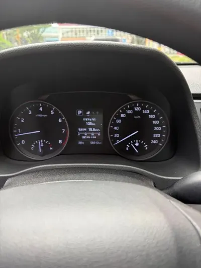 Hyundai Avante 2017, 59000 км, за 10500000 KRW - фото 8