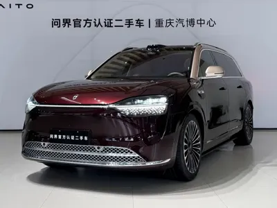 AITO 问界 AITO M9 · 2025 год