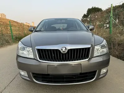 Skoda Octavia 2014, 90000 км, за 19800 CNY