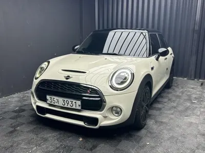 MINI Cooper 2019, 96201 км, за 15100000 KRW