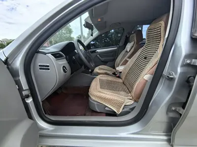 Volkswagen Bora 2012, 130000 км, за 13799 CNY