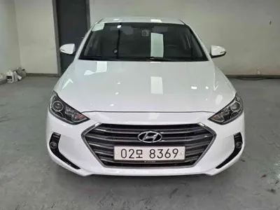 Hyundai Avante · 2016 год