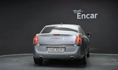 Chrysler 300C 2013, 139537 км, за 4900000 KRW - фото 4