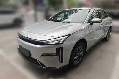 Geely Galaxy L6 · 2025 год