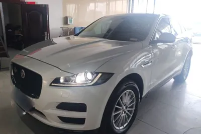 Jaguar F-Pace · 2018 год