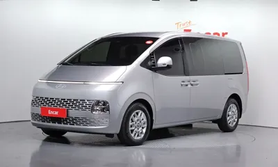 Hyundai Staria · 2025 год