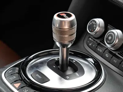 Audi R8 2015, 80000 км, за 498000 CNY - фото 16