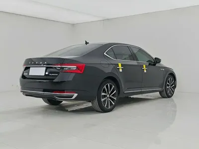 Skoda Superb 2024, 19000 км, за 96800 CNY - фото 10