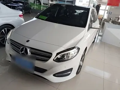 Mercedes-Benz B-Class · 2017 год