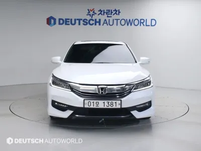 Honda Accord 2017, 140089 км, за 9700000 KRW