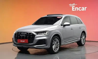 Audi Q7 · 2021 год