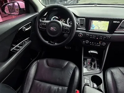 Kia Niro 2017, 187621 км, за 8800000 KRW - фото 6
