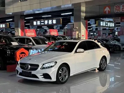 Mercedes-Benz C-Class · 2020 год