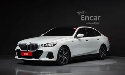 BMW 5-Series · 2024 год