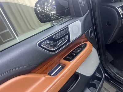 Lincoln Navigator 2019, 170000 км, за 250000 CNY