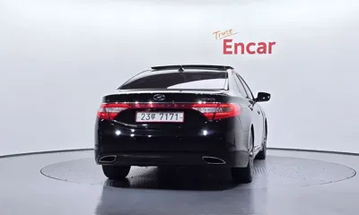 Hyundai Grandeur 2014, 239369 км, за 4900000 KRW