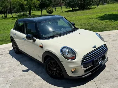 MINI MINI 2015, 35000 км, за 58000 CNY