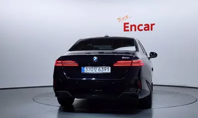 BMW 5-Series 2024, 21921 км, за 56900000 KRW